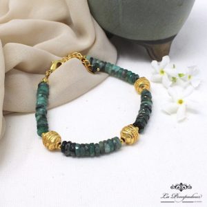 Bracelet émeraudes.