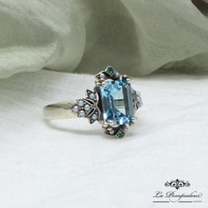 Bague Perles Topaze bleue et Emeraudes